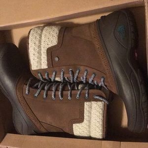 North face women boots